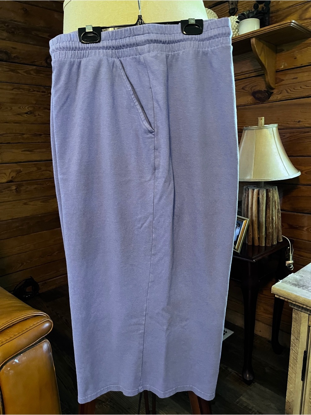 Terra & Sky 2x/22w/24w(42”W x 62”Hx 21”L)Lavender Drawstring Sweatpants wide Leg